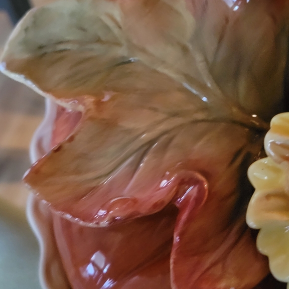 Cracker Barrel- Harvest collection pie keeper - Picture 4 of 8